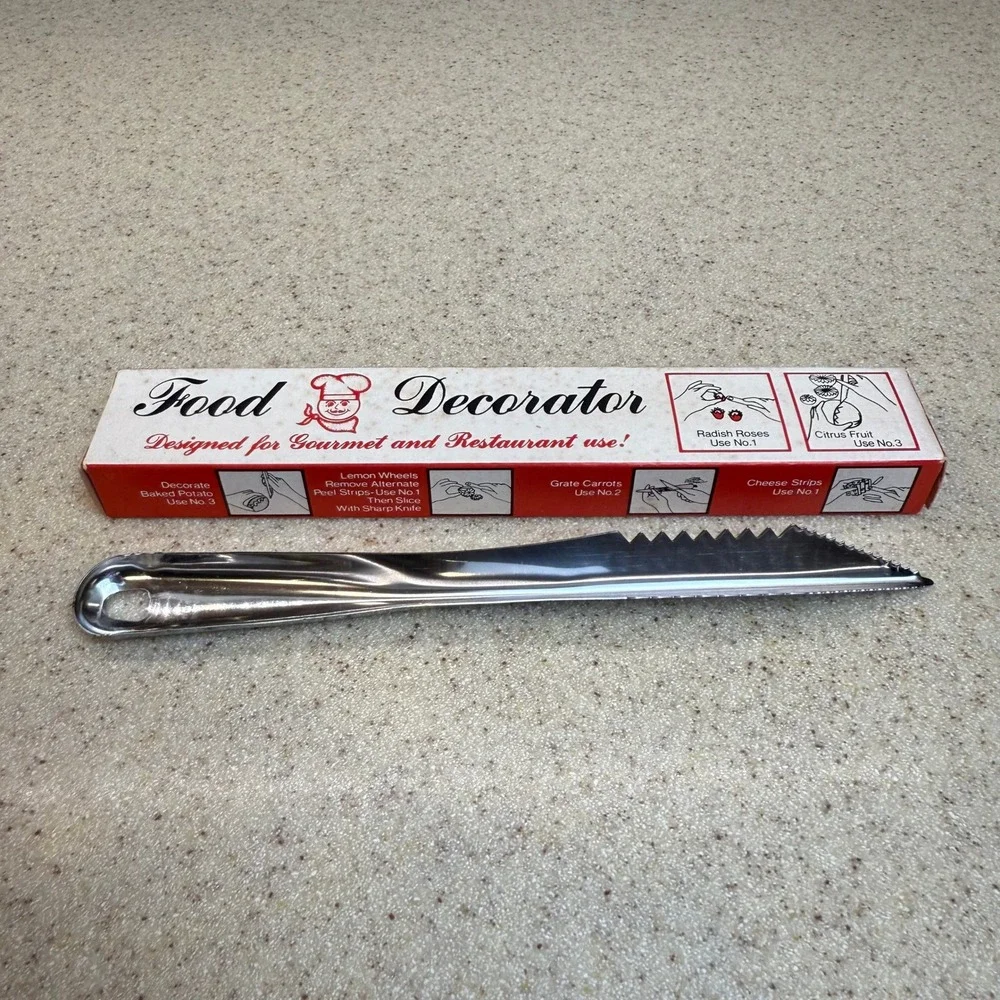 Vintage Quikut Food Decorator Stainless Steel Garnish‎ Tool USA with Box